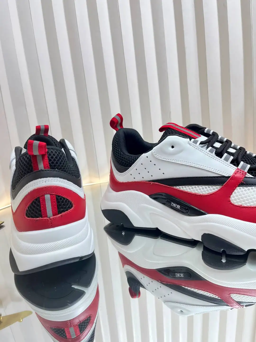 Dior B22 - Image 5