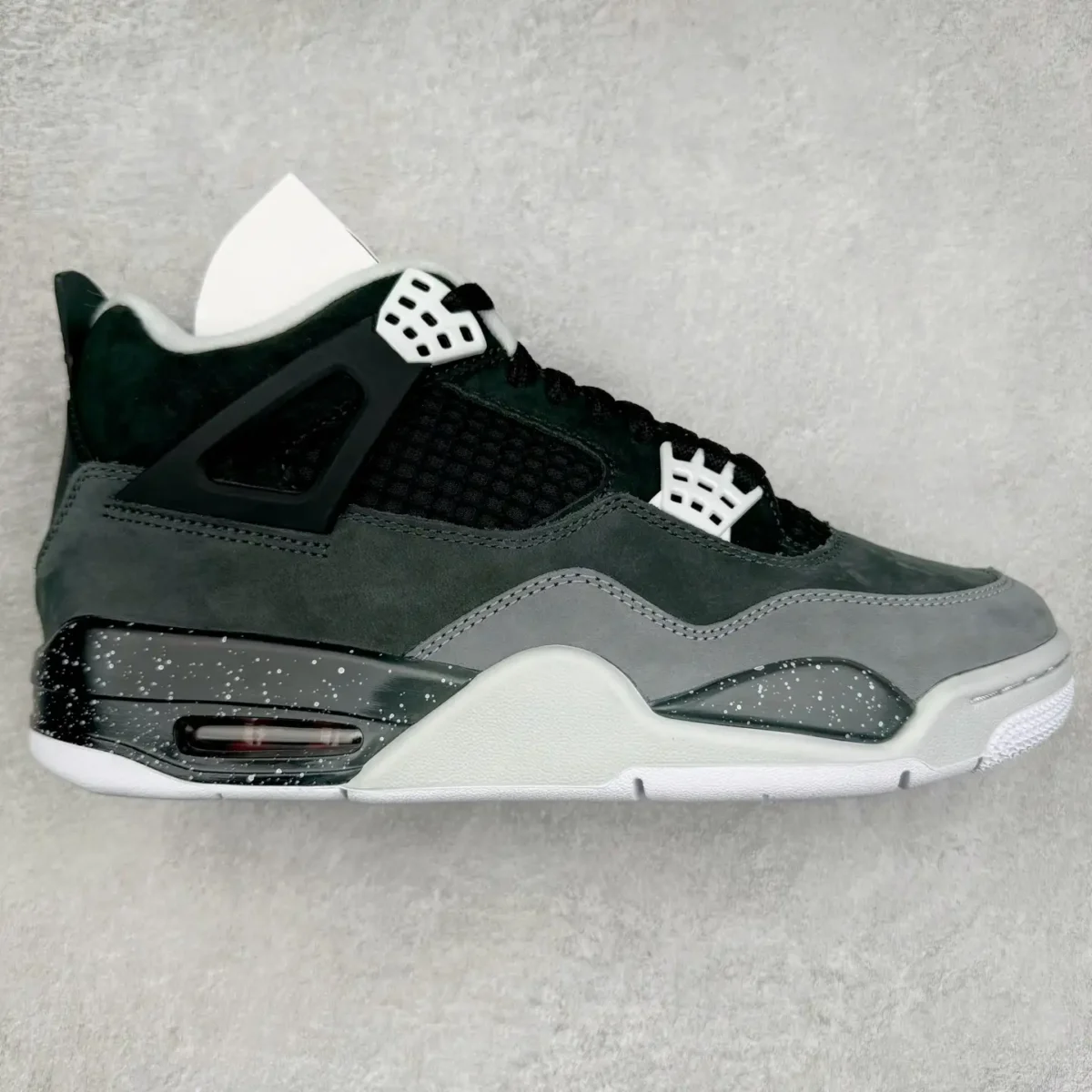 Air Jordan 4 - Image 1