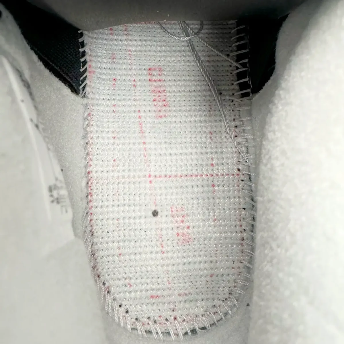Air Jordan 4 - Image 11