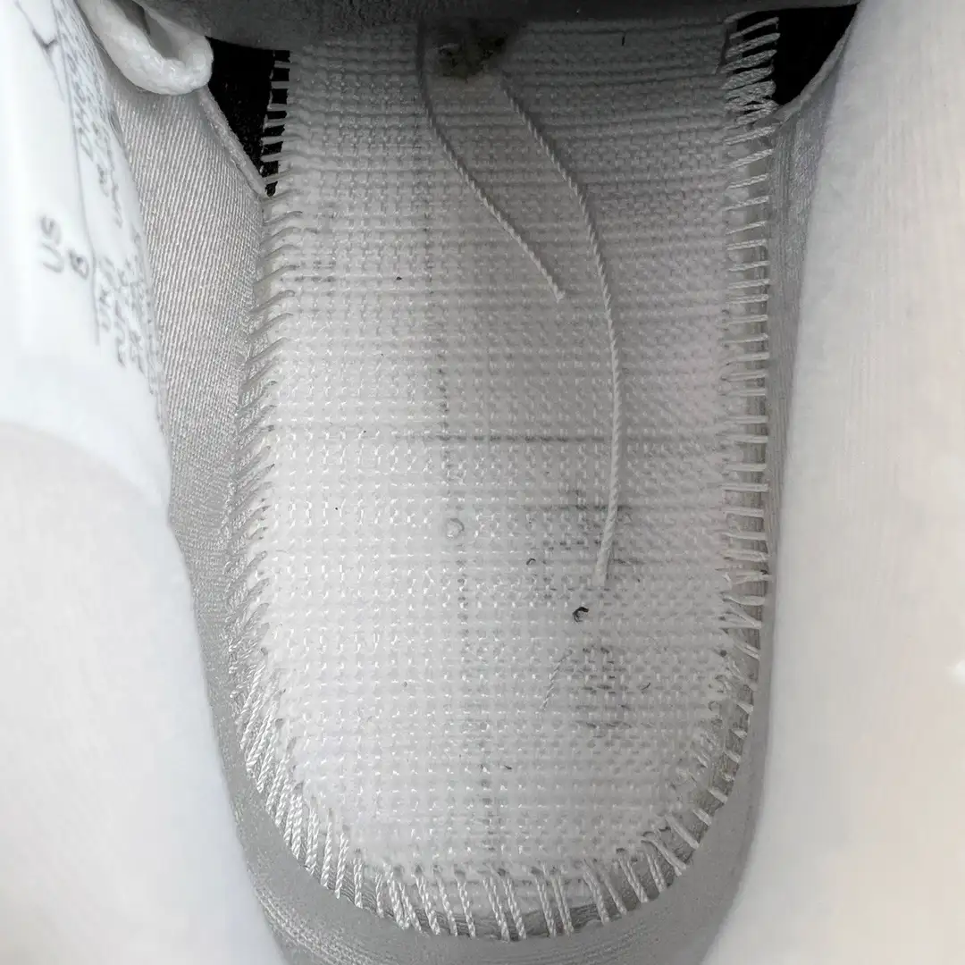 Air Jordan 4 - Image 7