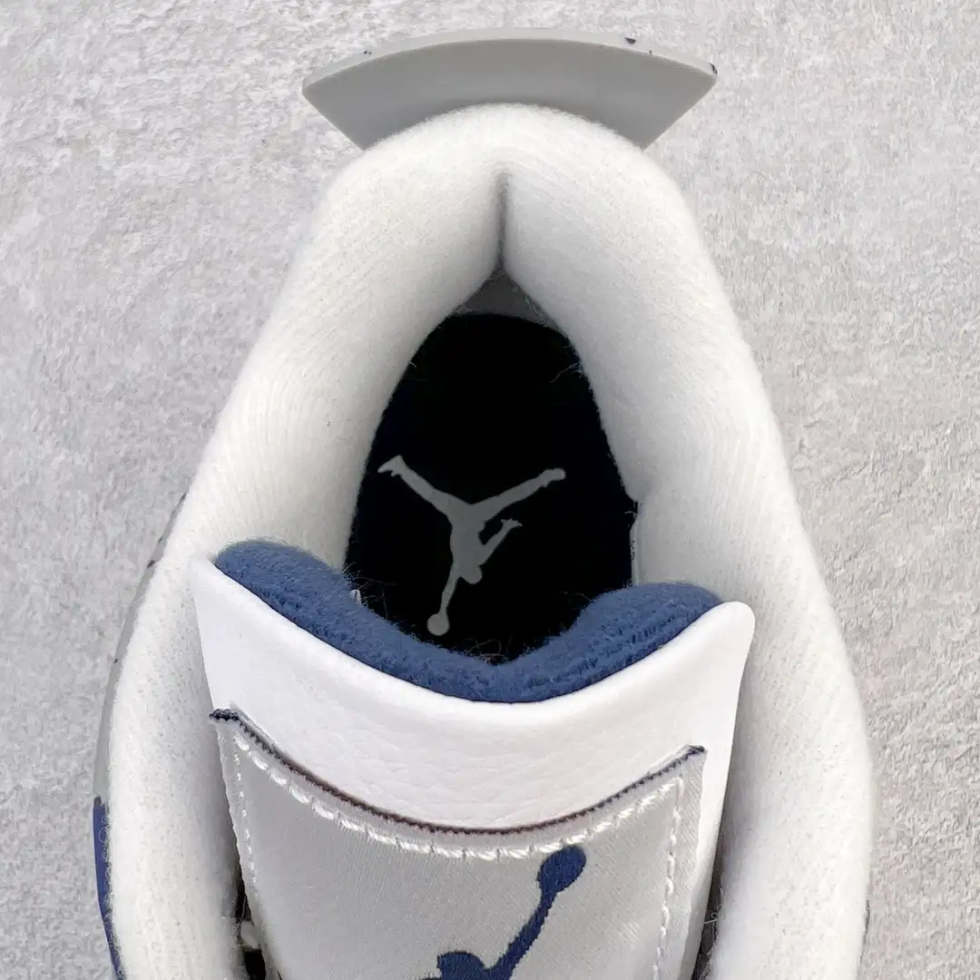 Air Jordan 4 - Image 9
