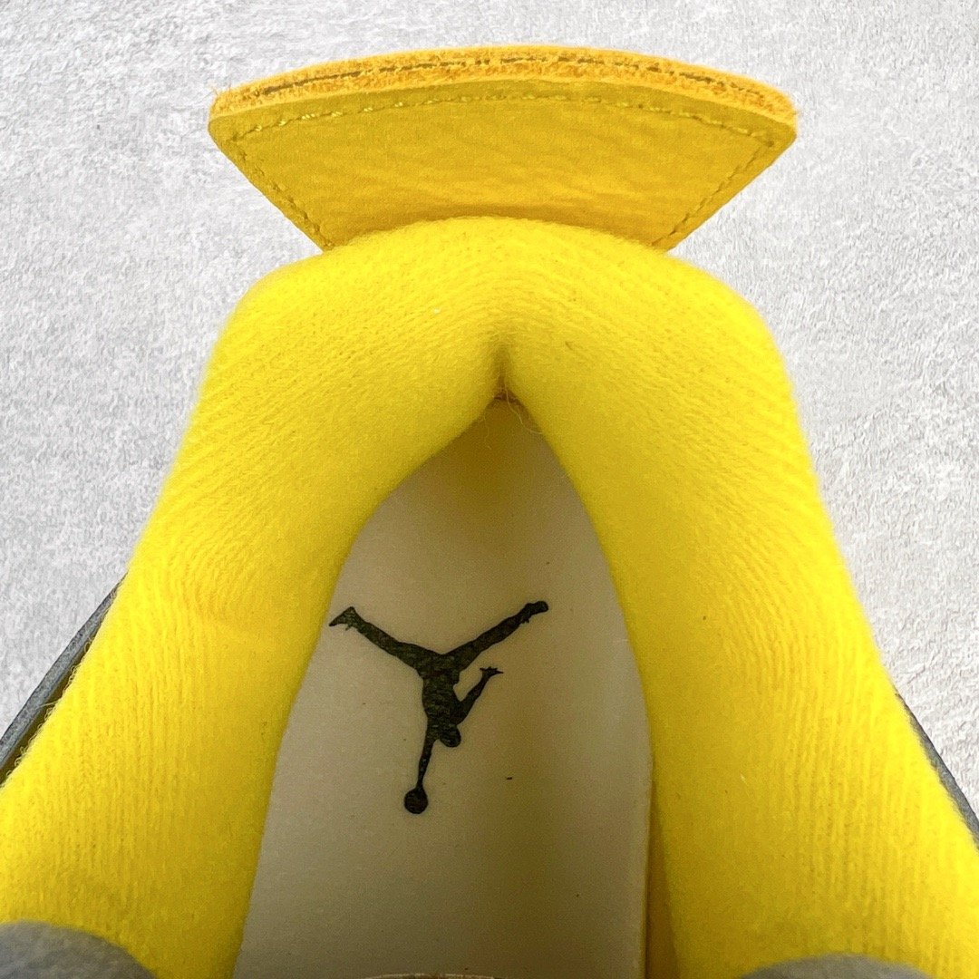 Air Jordan 4 - Image 11