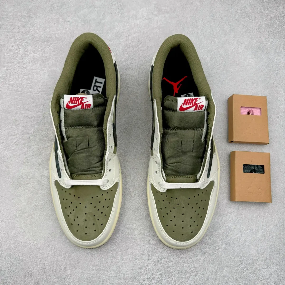 Air Jordan - Image 3