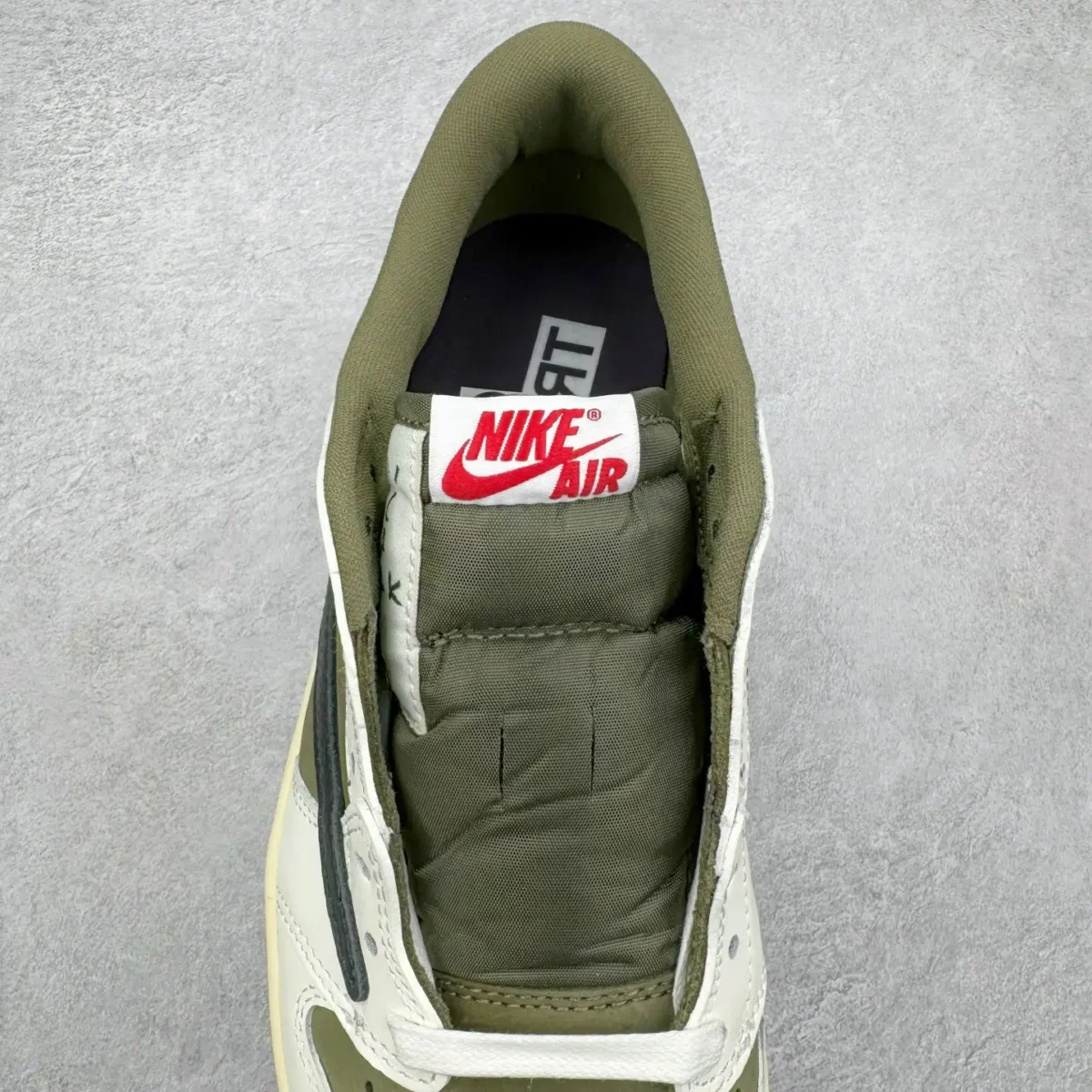 Air Jordan - Image 4