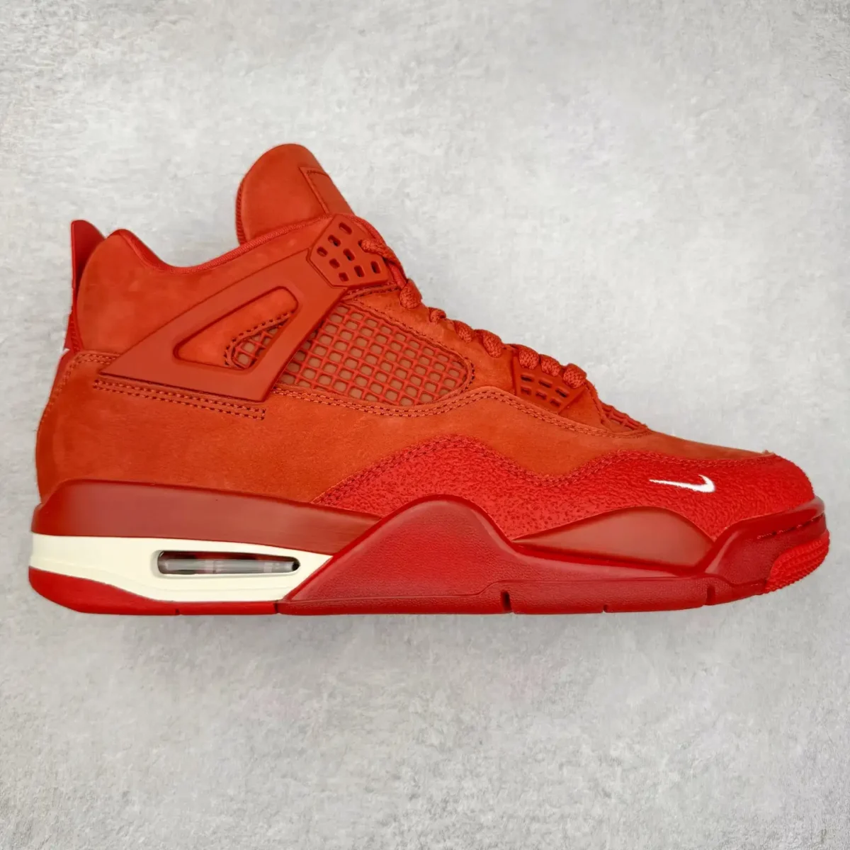 Air Jordan 4 - Image 1