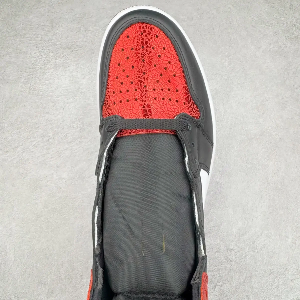 Air Jordan - Image 3