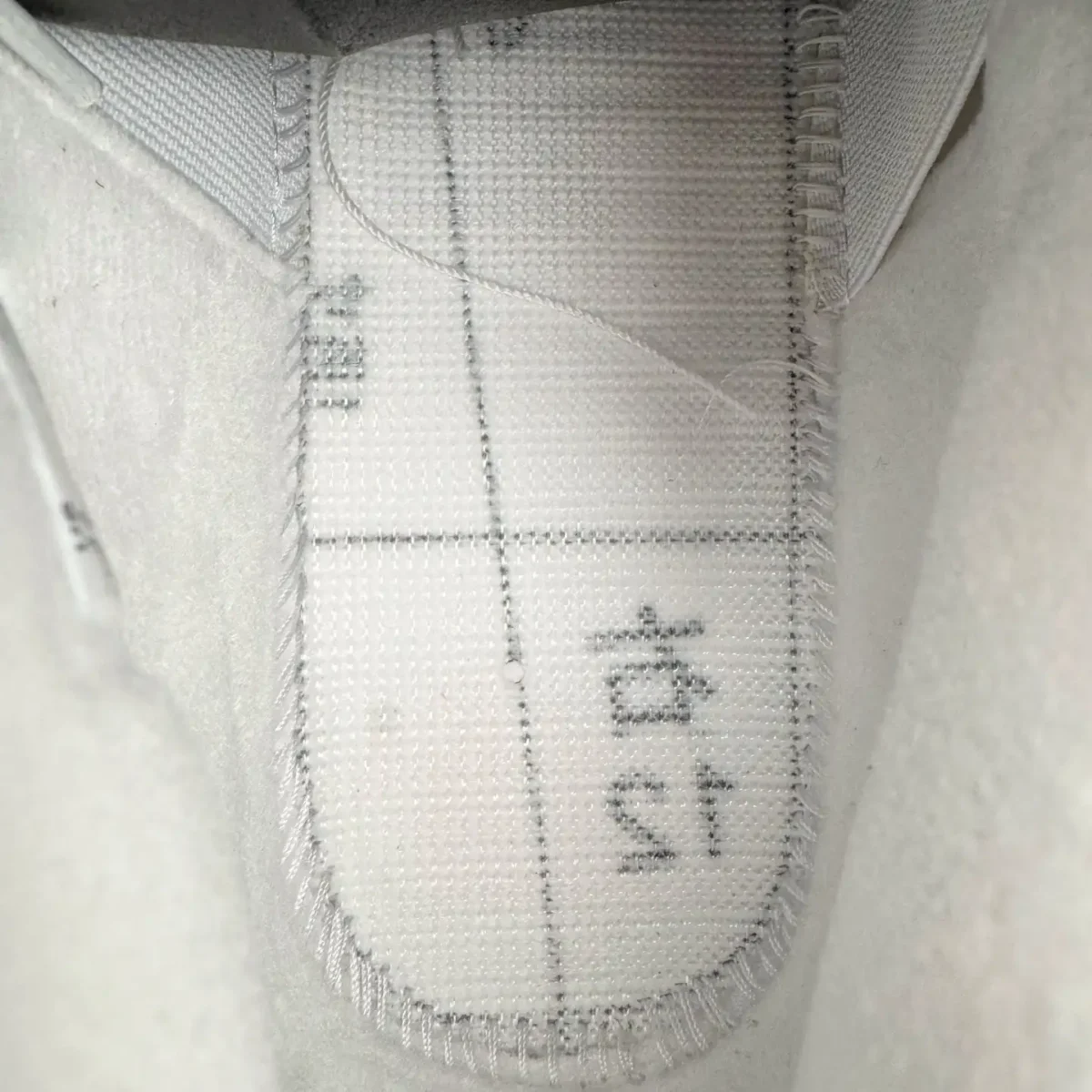 Air Jordan 4 - Image 6