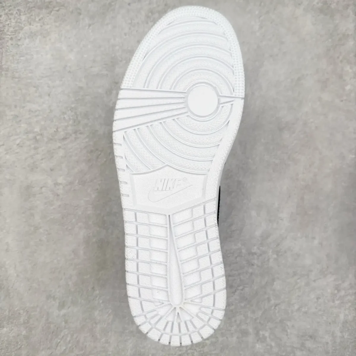Air Jordan - Image 8
