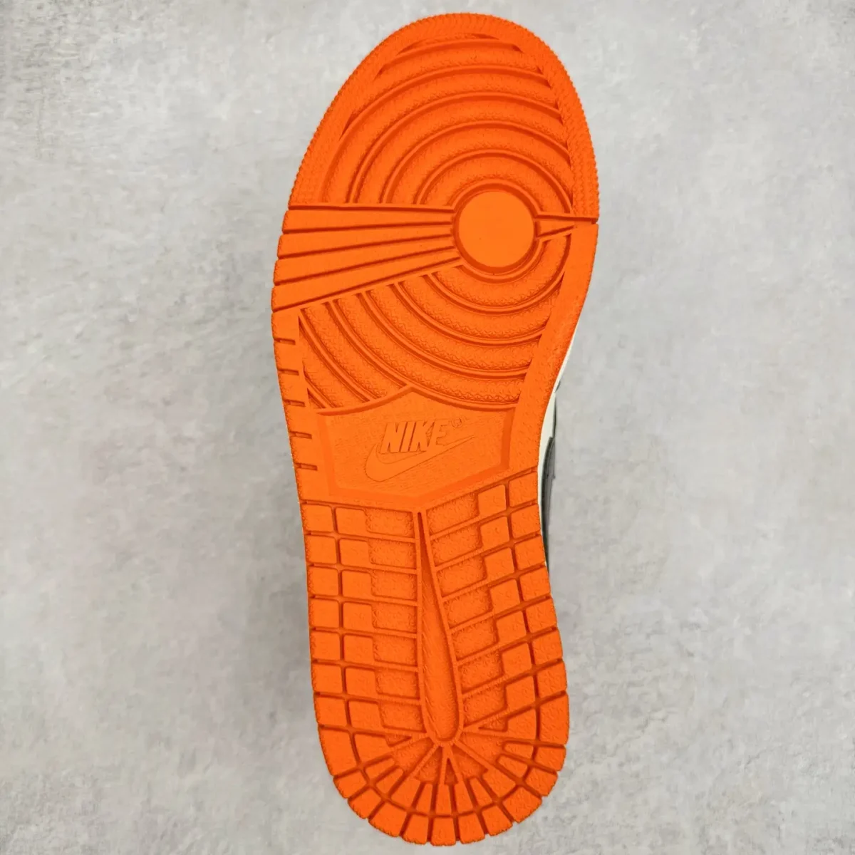 Air Jordan - Image 10