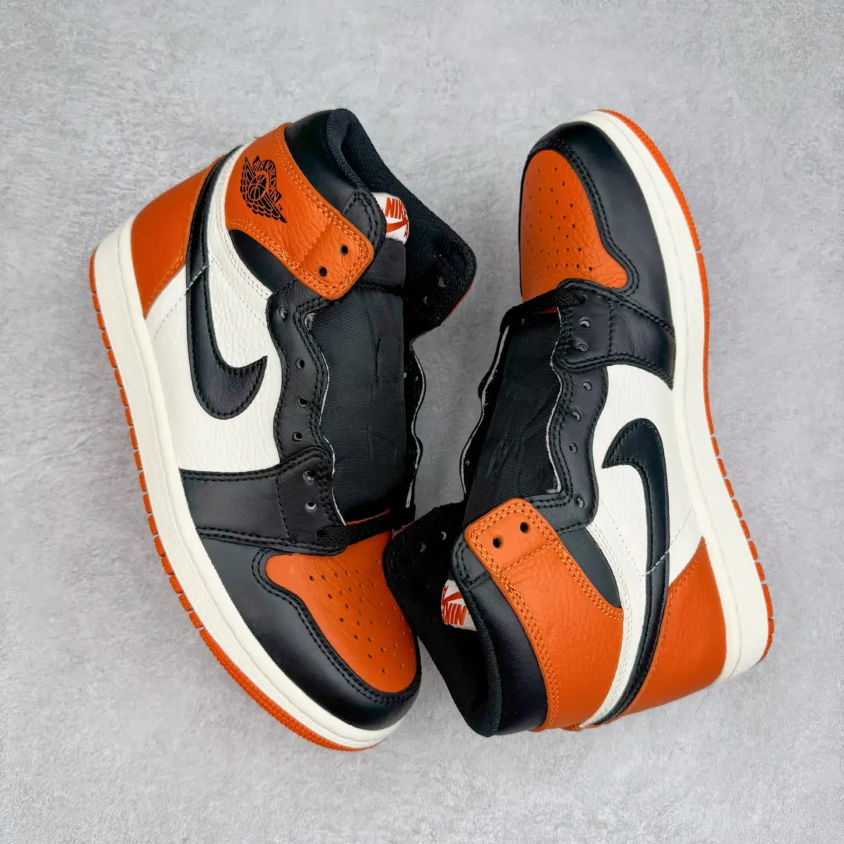 Air Jordan - Image 3