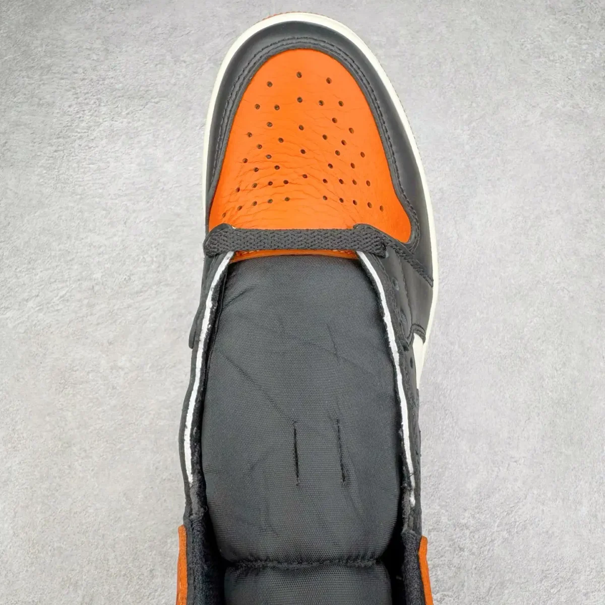 Air Jordan - Image 9