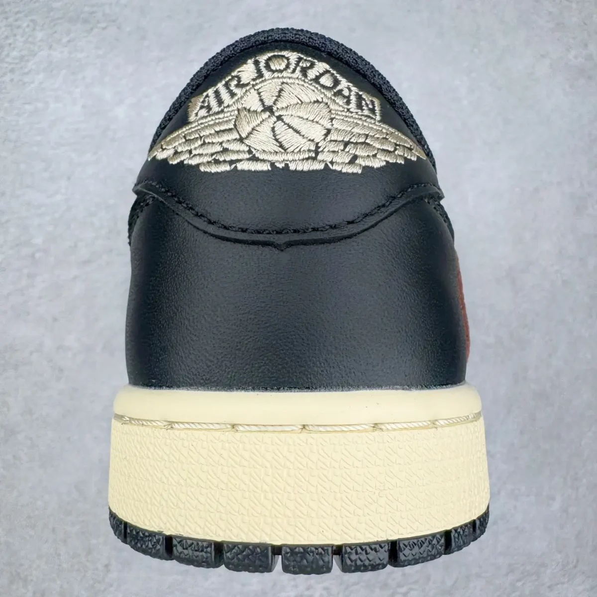 Air Jordan - Image 7