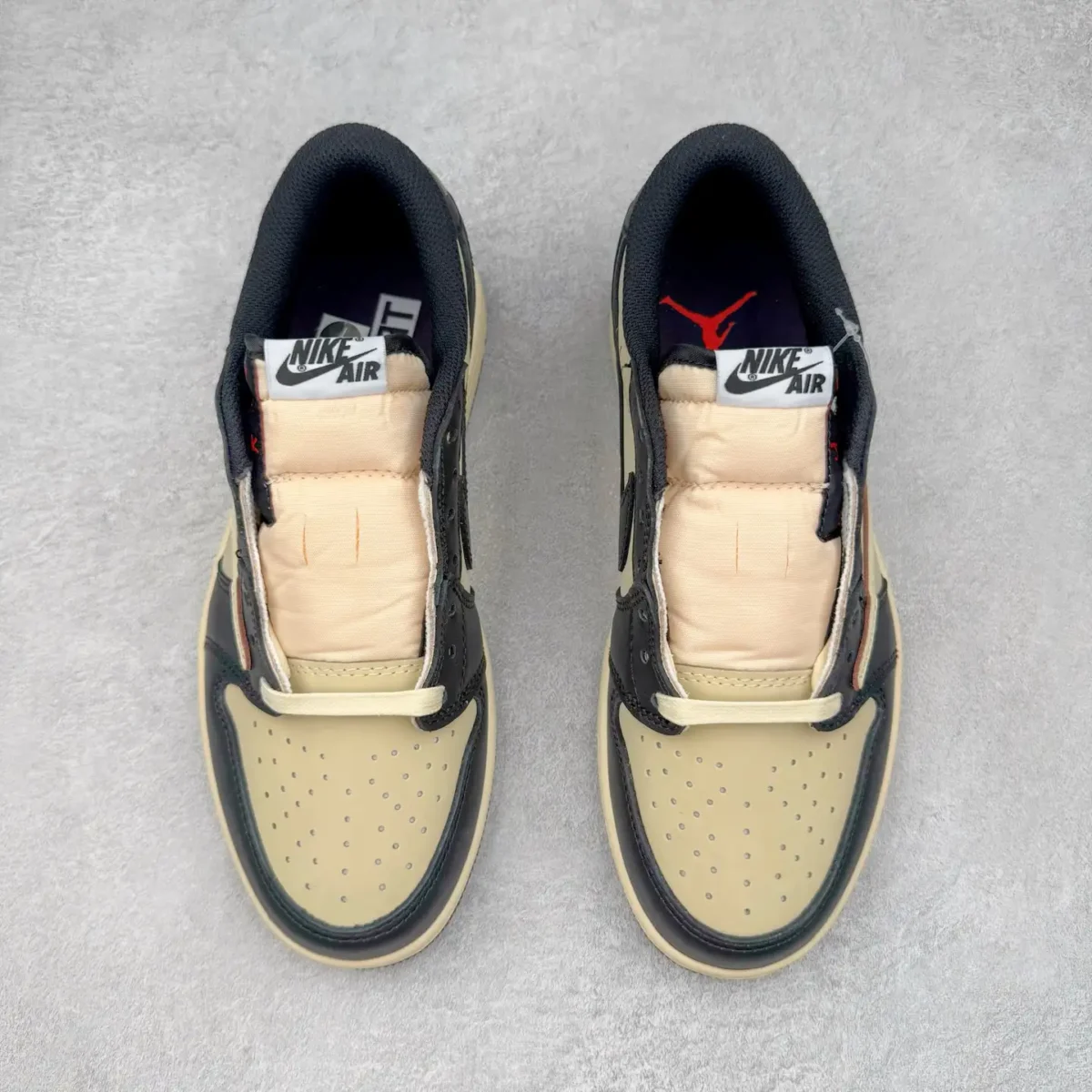Air Jordan - Image 2