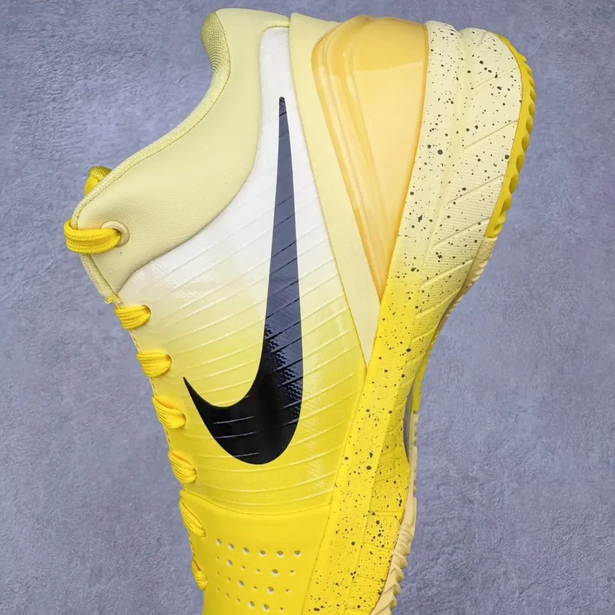 Kobe 4 Basketball Shoes - Image 4