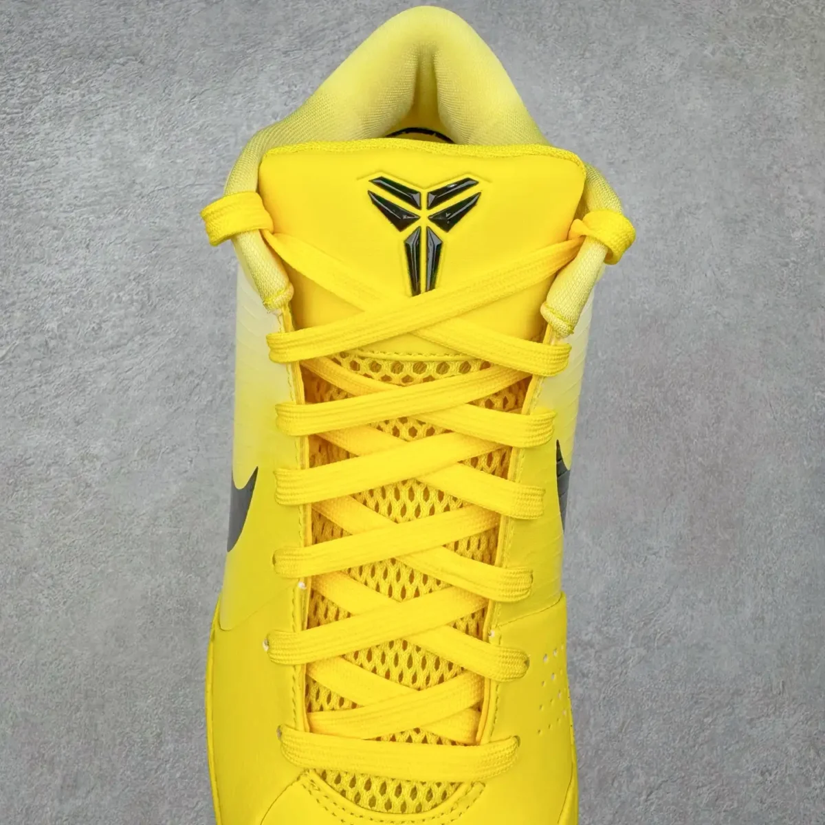 Kobe 4 Basketball Shoes - Image 9