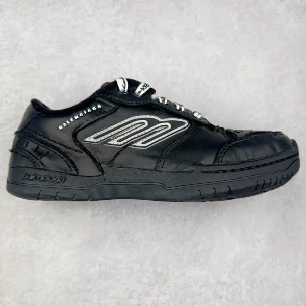 Balenciaga Hamptons Worn-Out Sneakers