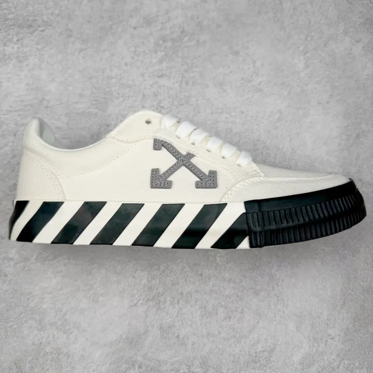 Off-White Casual Sneakers - Image 1