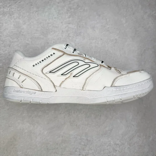 Balenciaga Hamptons Worn-Out Sneakers