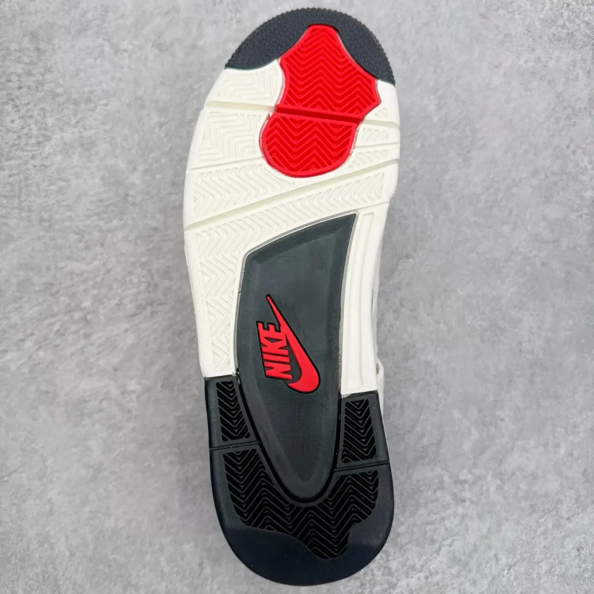 Air Jordan 4 - Image 8