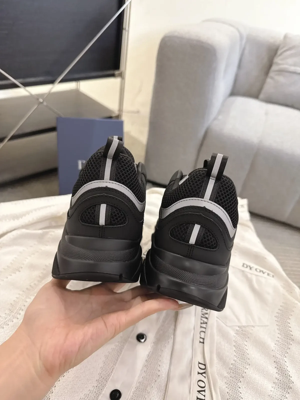 Dior B22 - Image 9