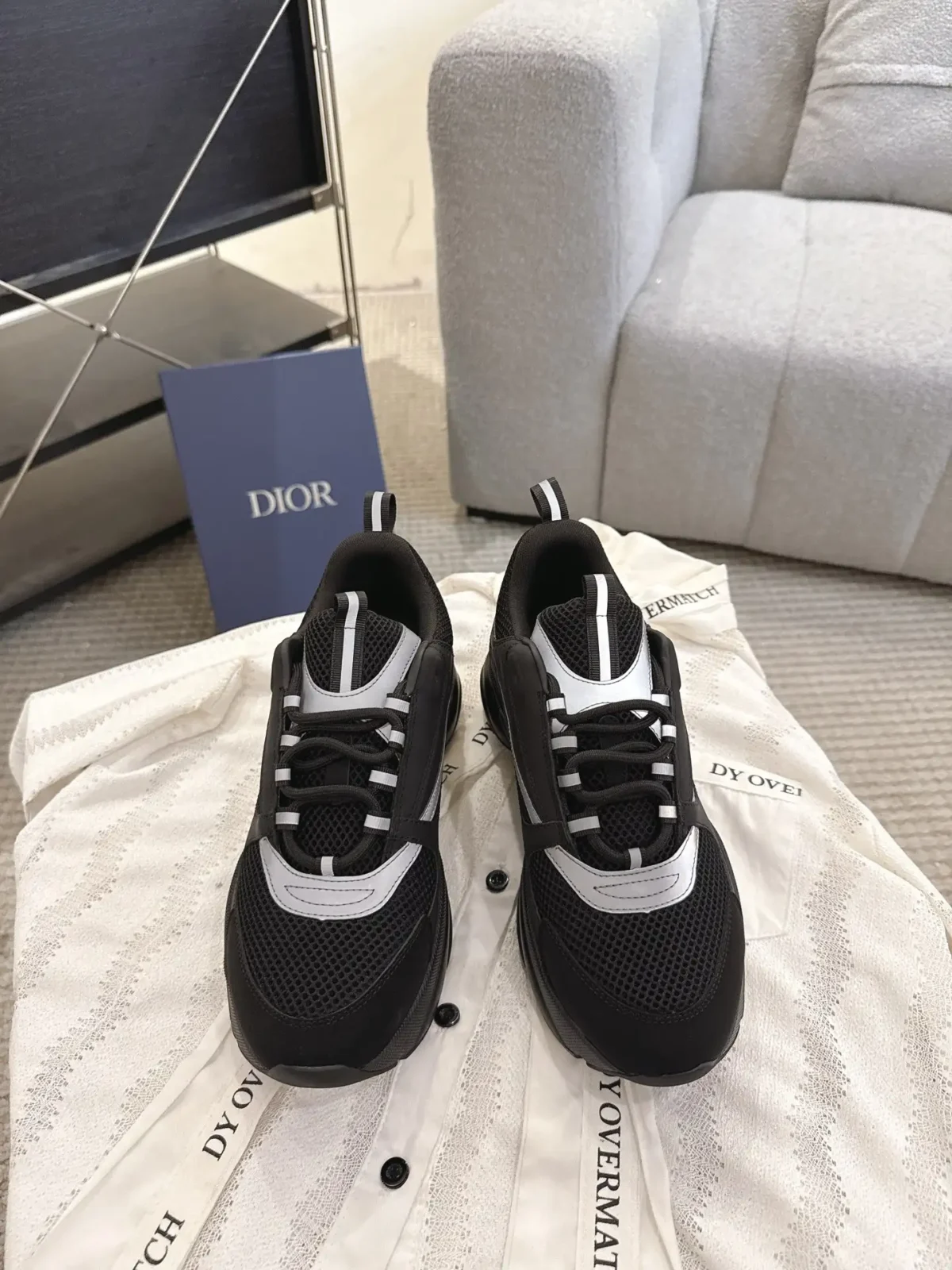 Dior B22 - Image 4