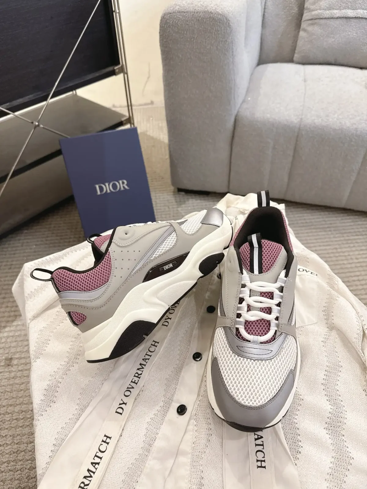 Dior B22 - Image 2