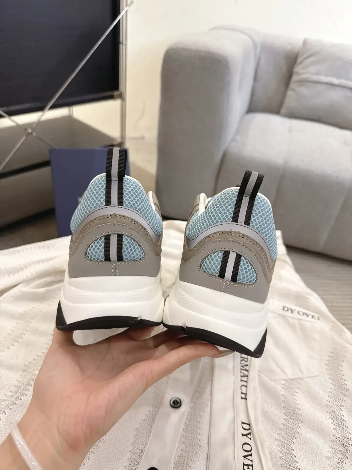 Dior B22 - Image 6