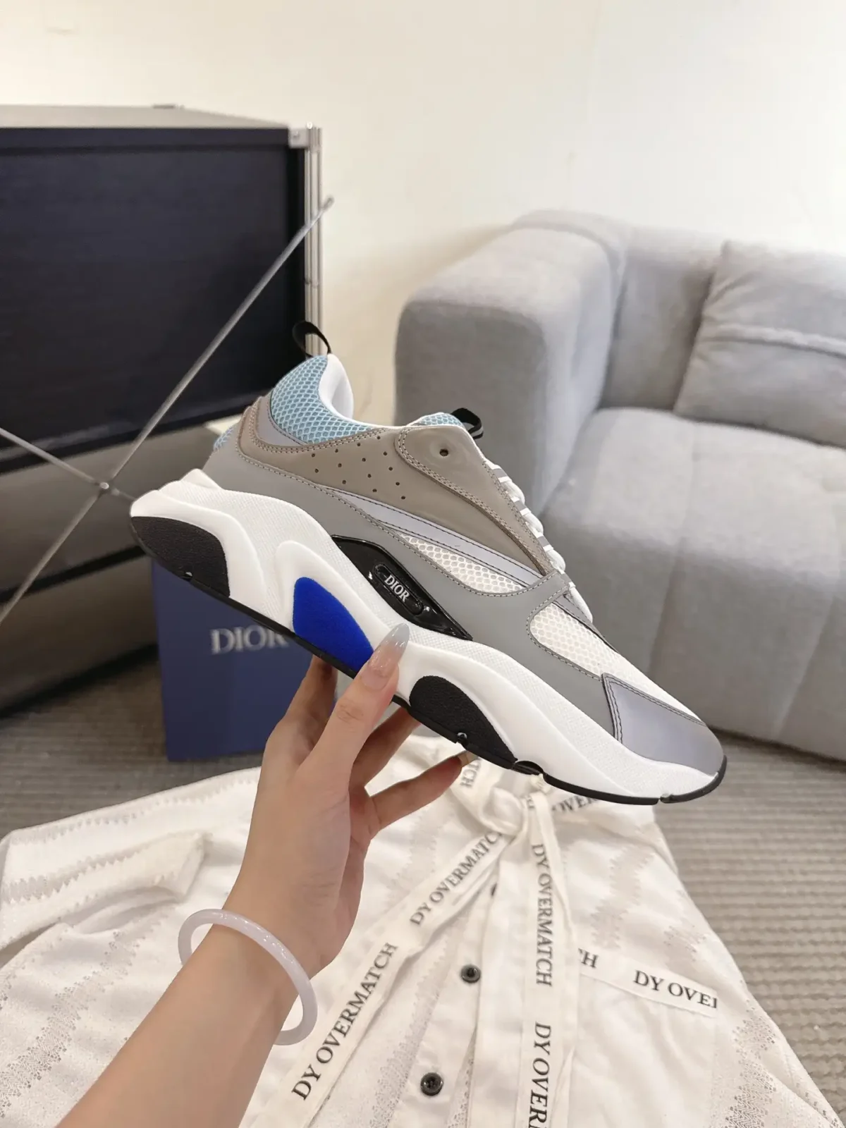 Dior B22 - Image 1