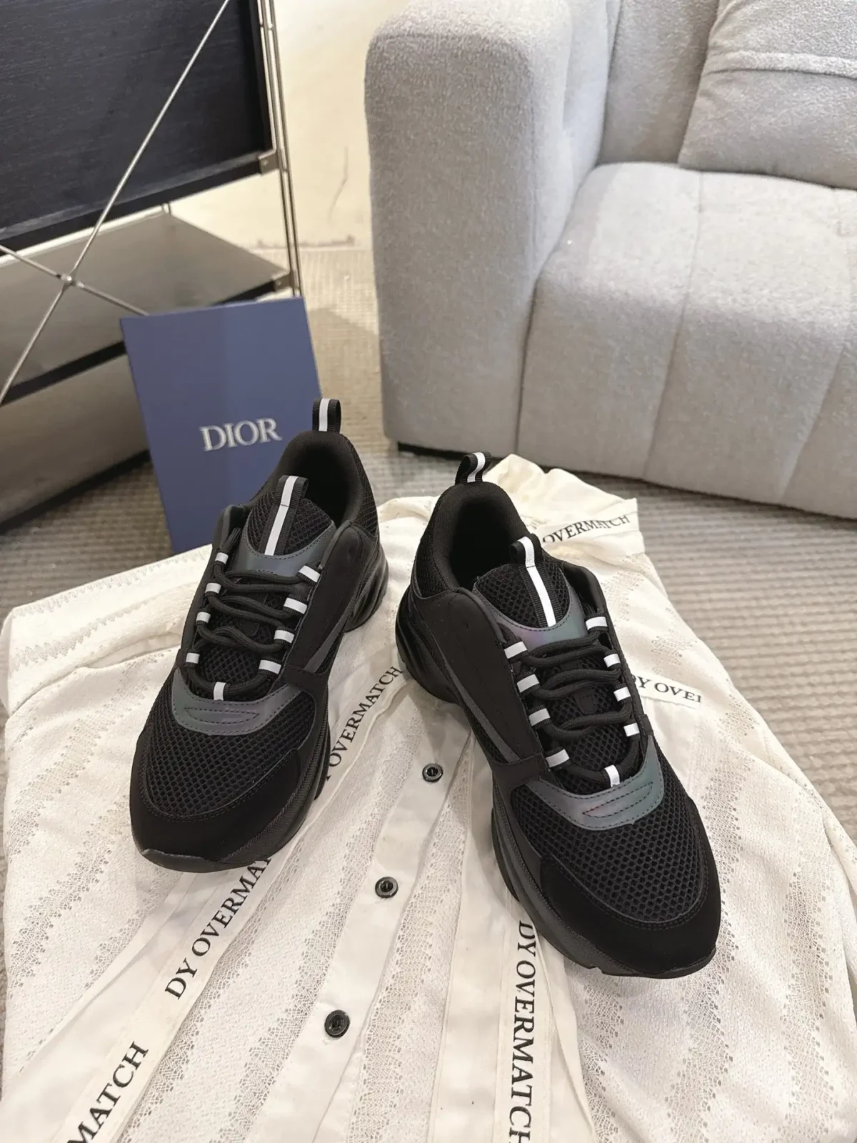 Dior B22 - Image 2