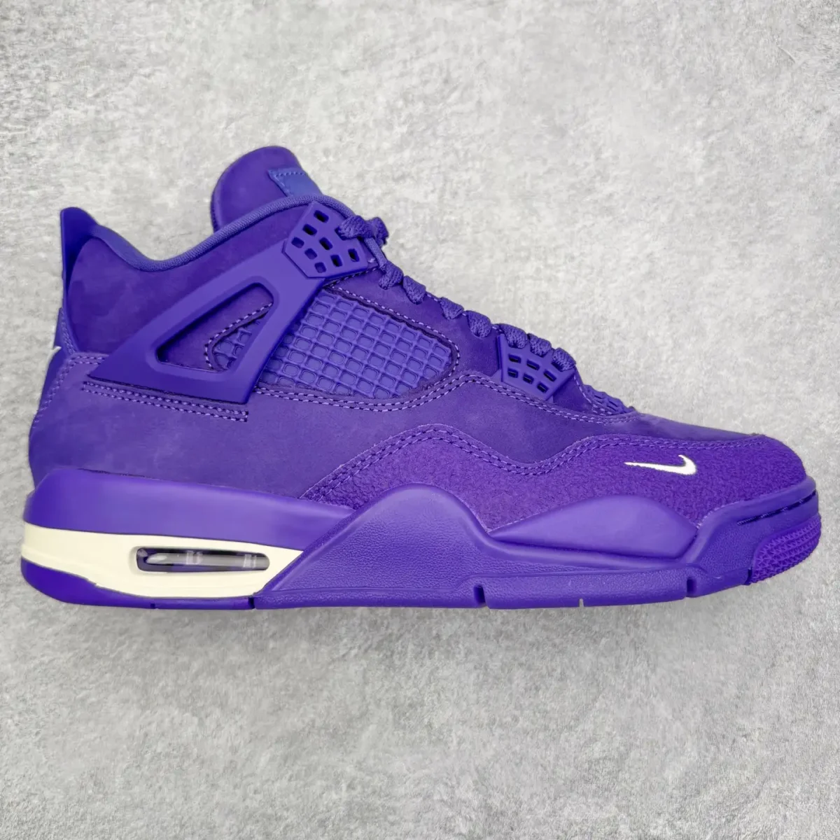 Air Jordan 4 - Image 1
