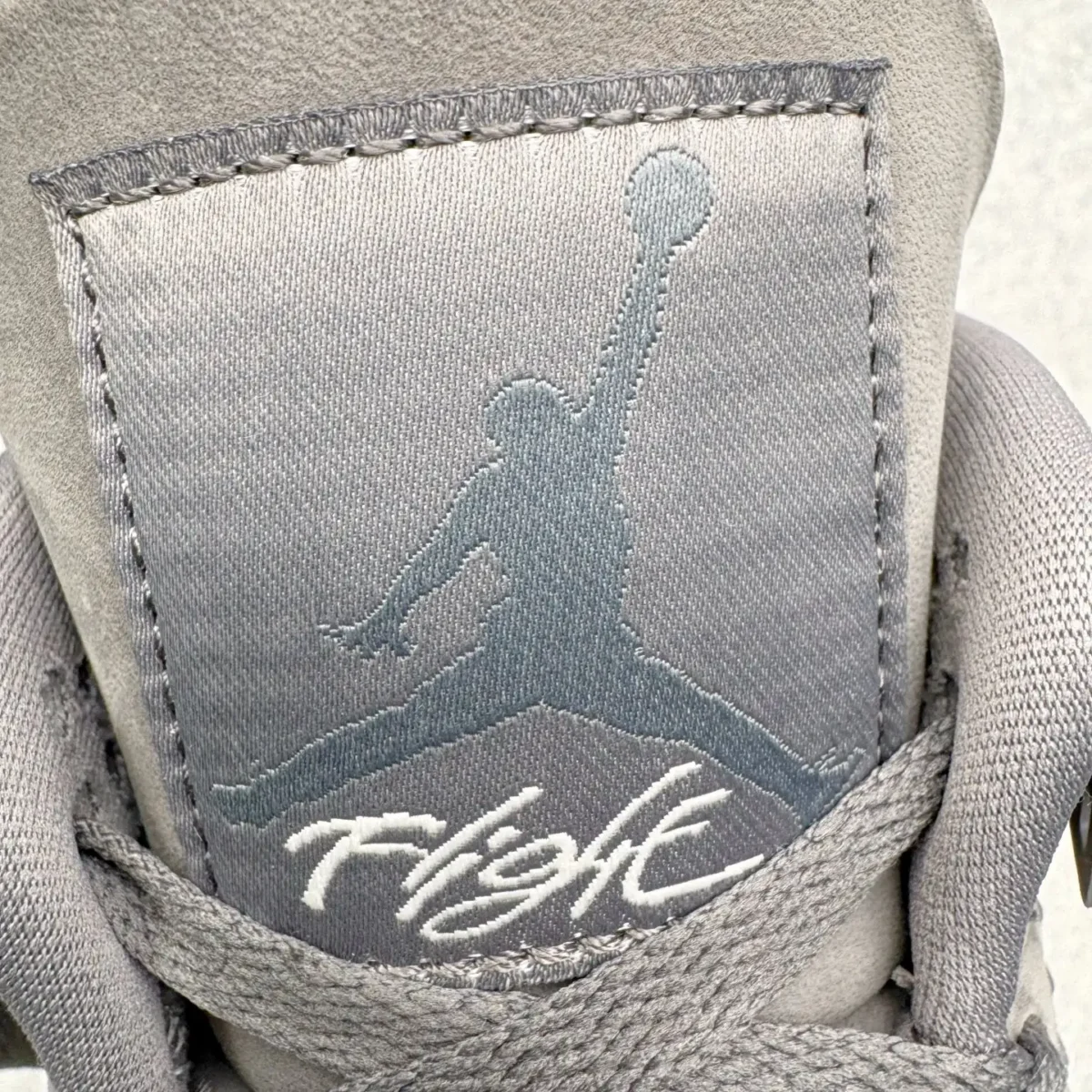 Air Jordan 4 - Image 10