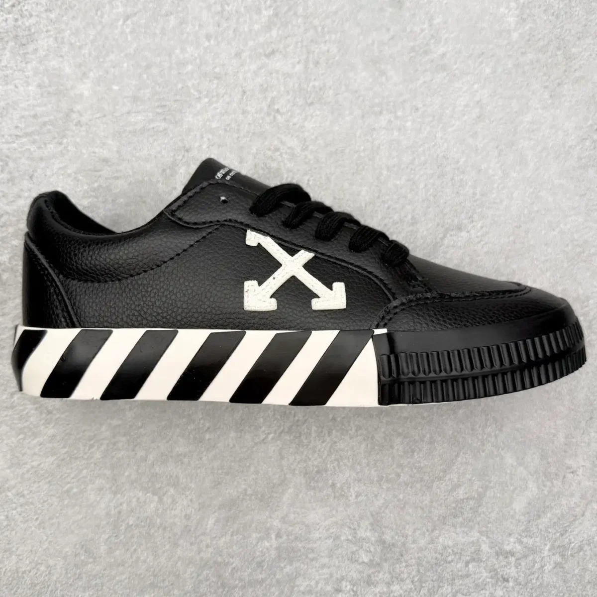 Off-White Casual Sneakers - Image 1