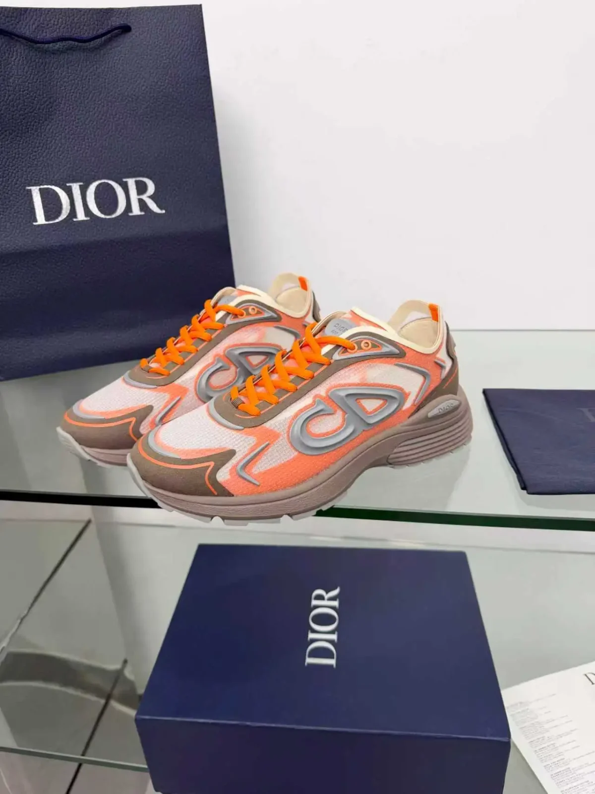 Dior B30 - Image 2