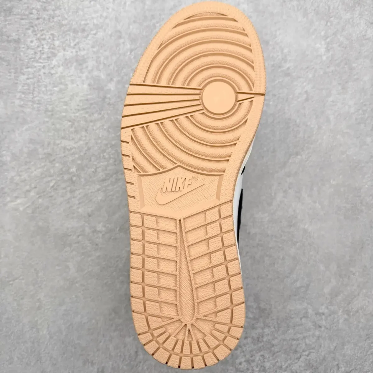 Air Jordan - Image 6