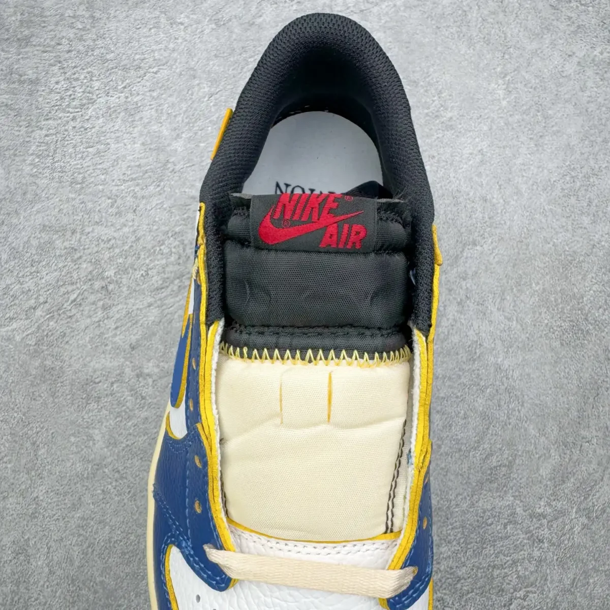Air Jordan - Image 6