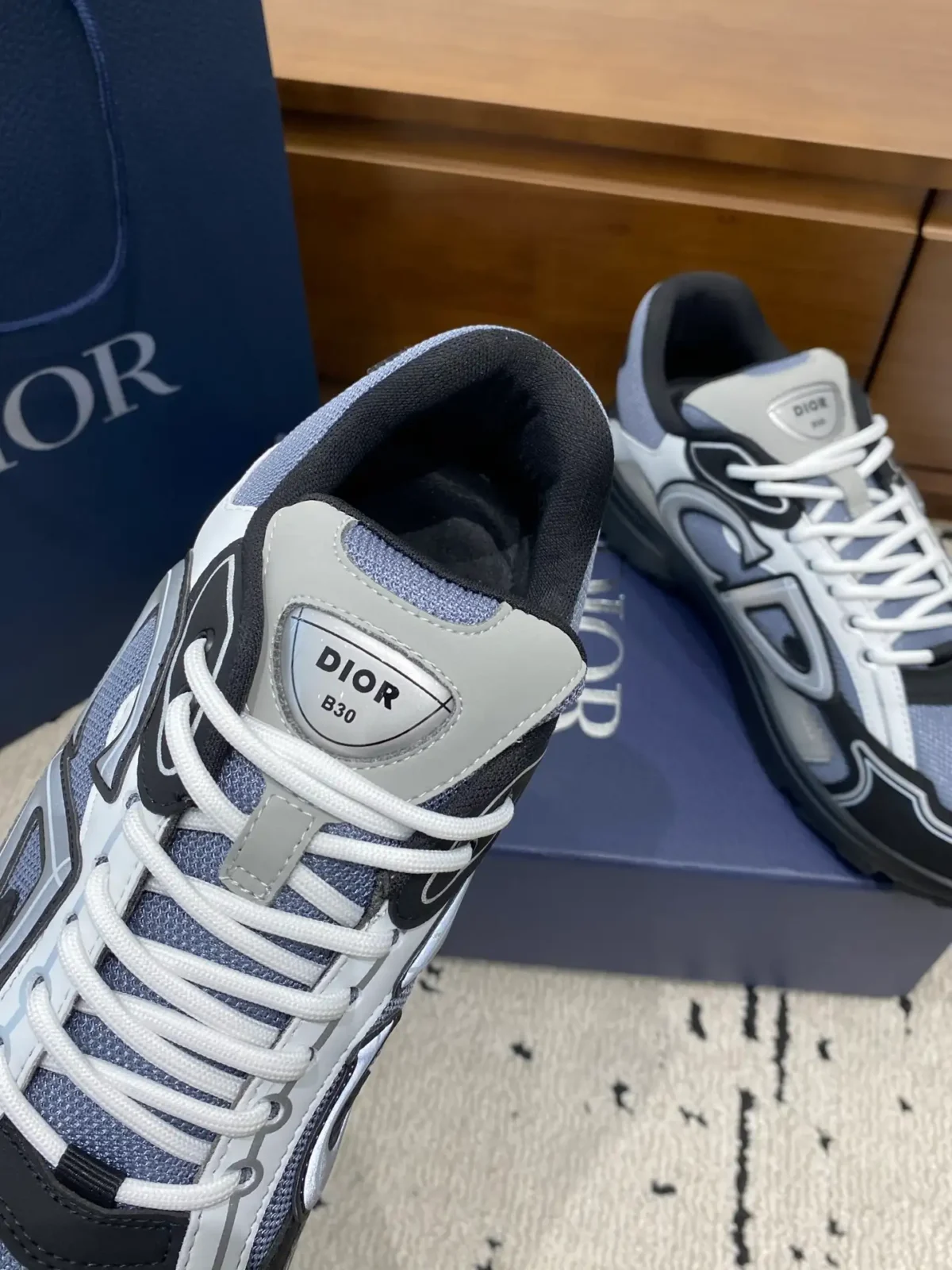 Dior B30 - Image 2