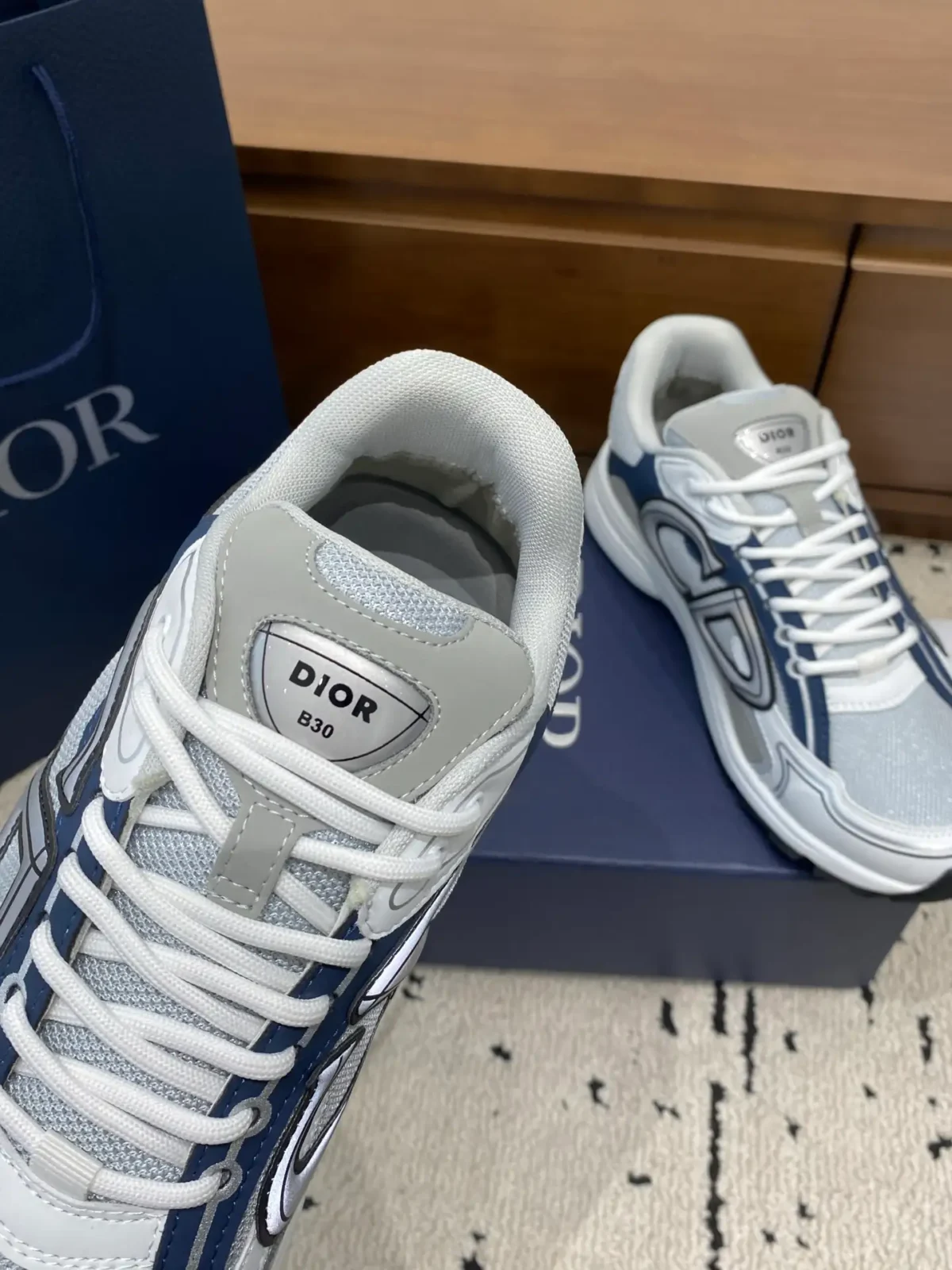 Dior B30 - Image 2