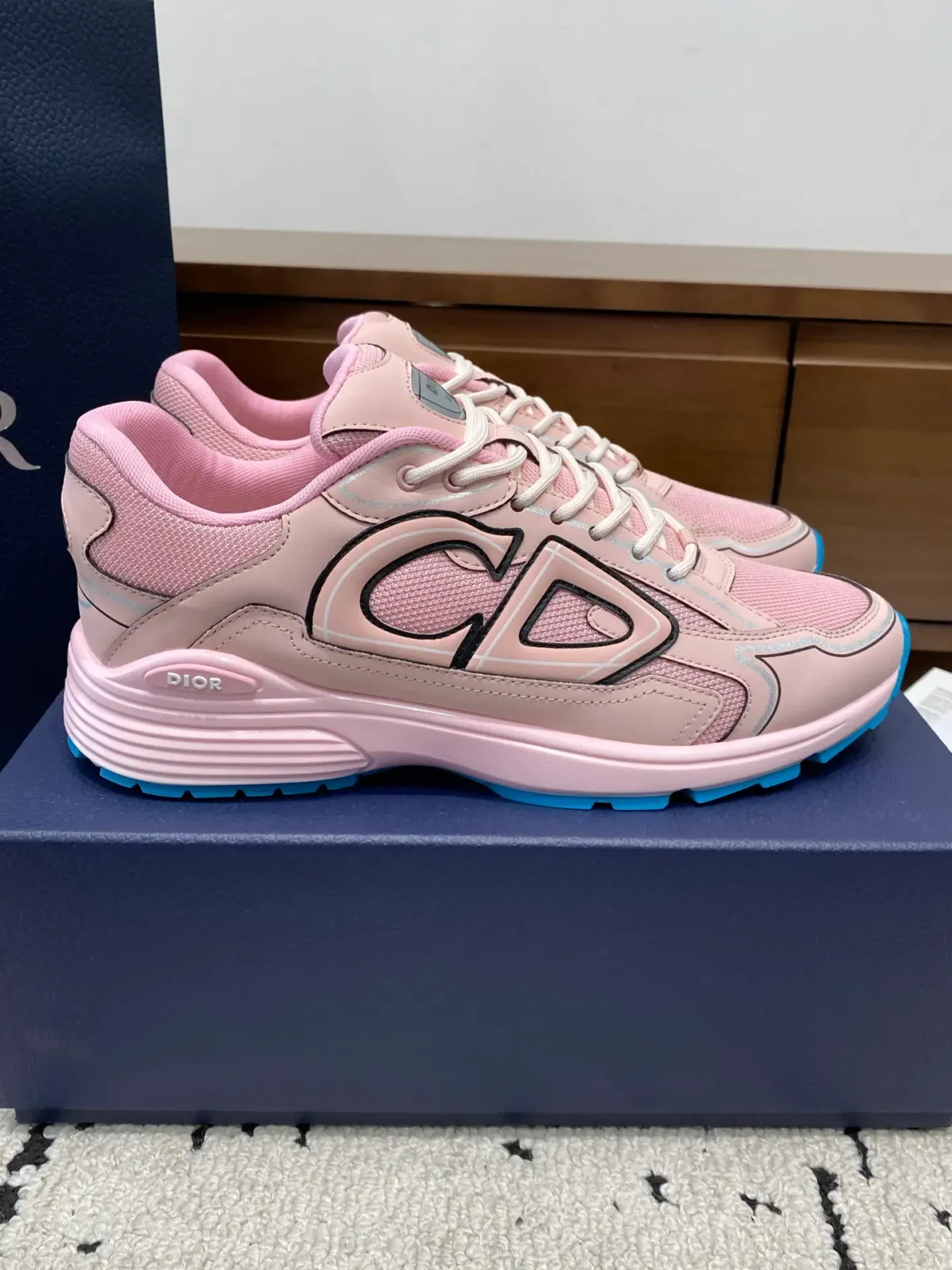 Dior B30 - Image 1