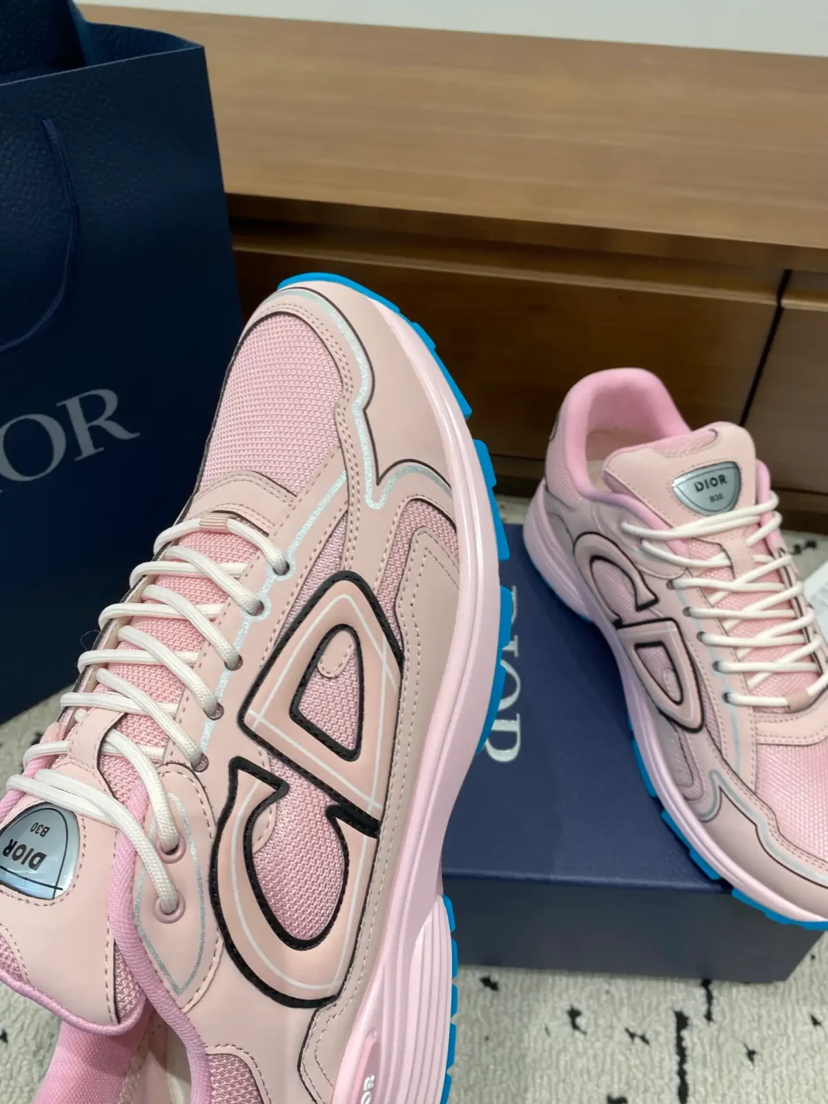 Dior B30 - Image 2