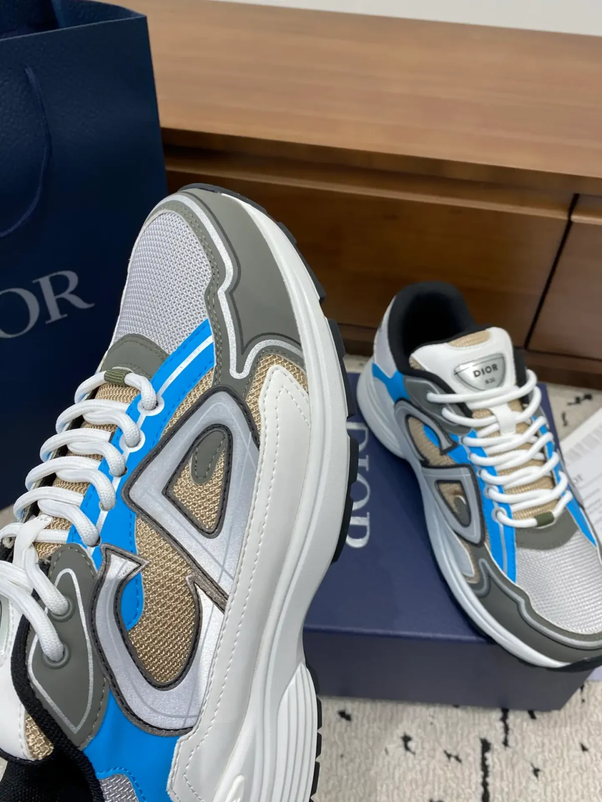 Dior B30 - Image 2