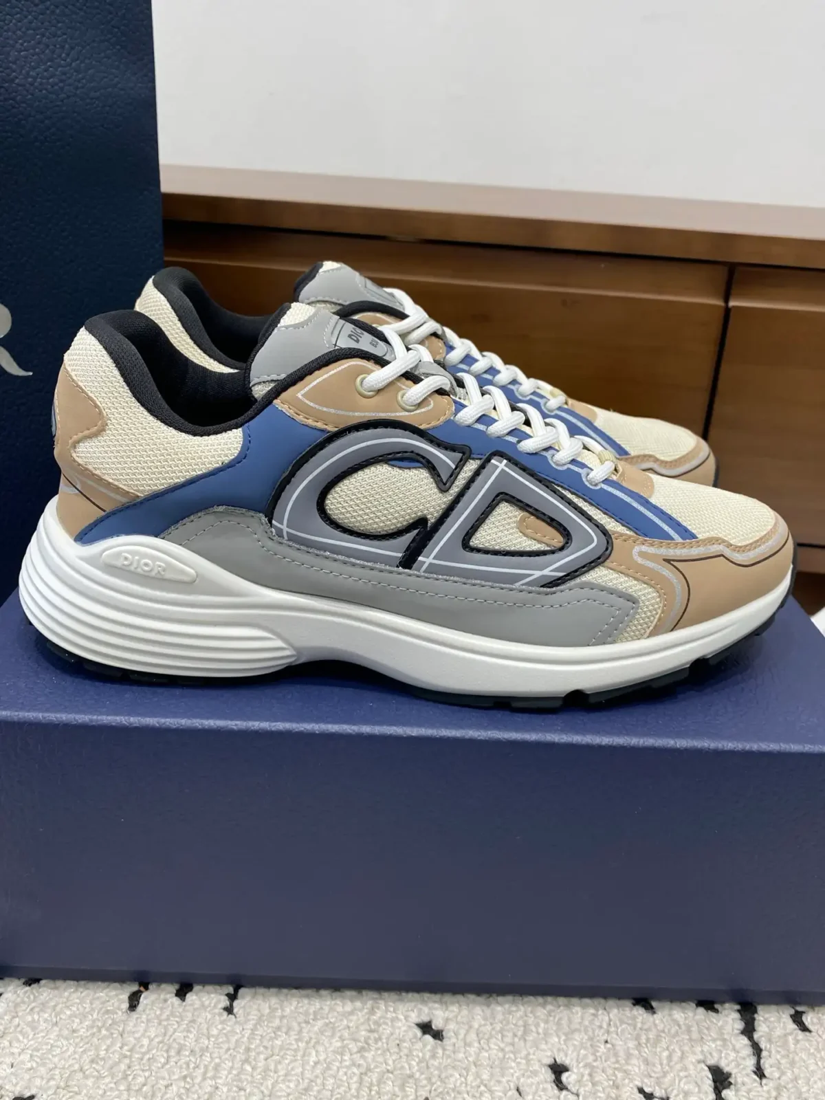 Dior B30 - Image 1