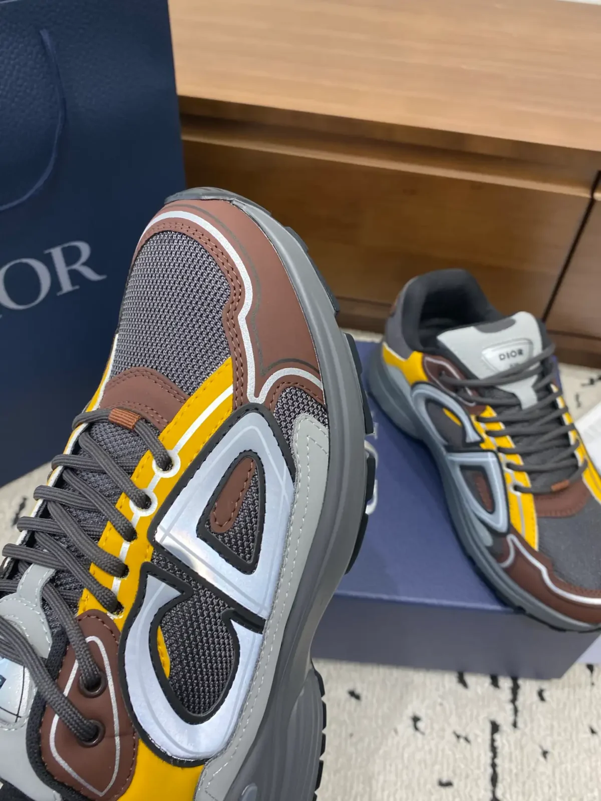 Dior B30 - Image 4
