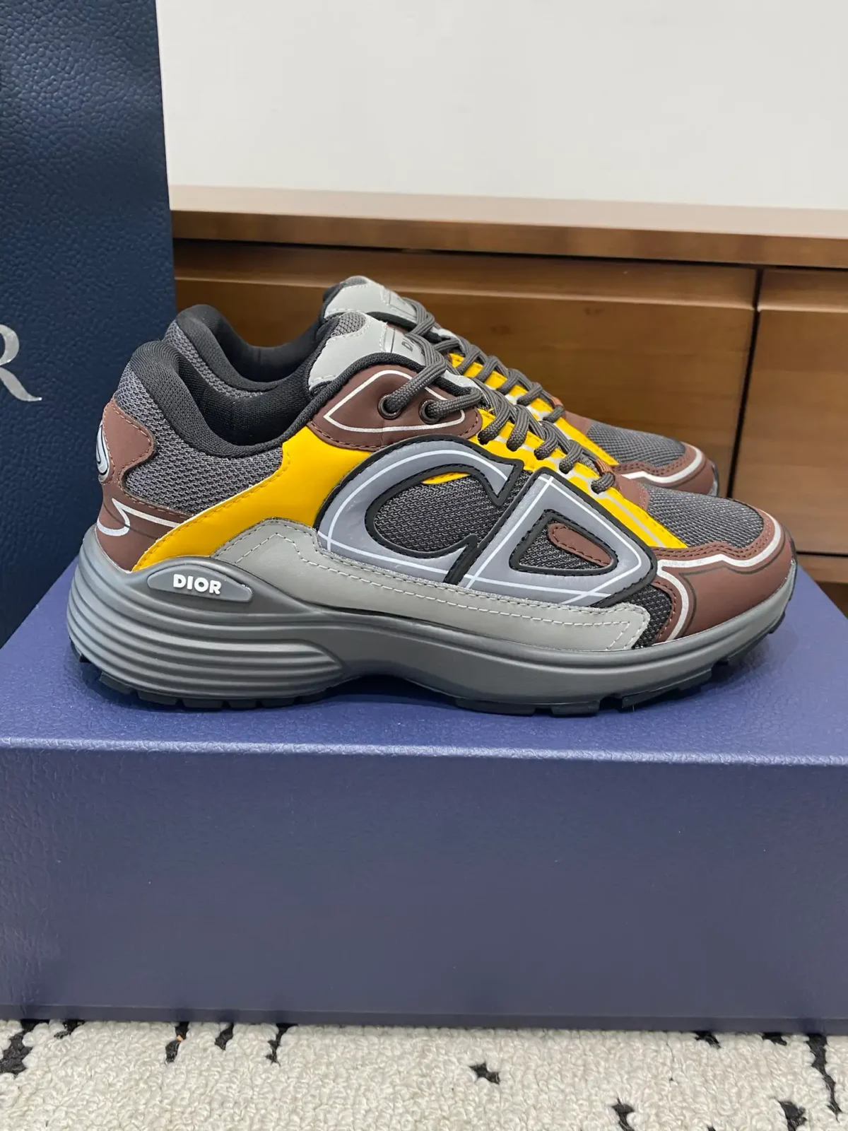 Dior B30 - Image 1