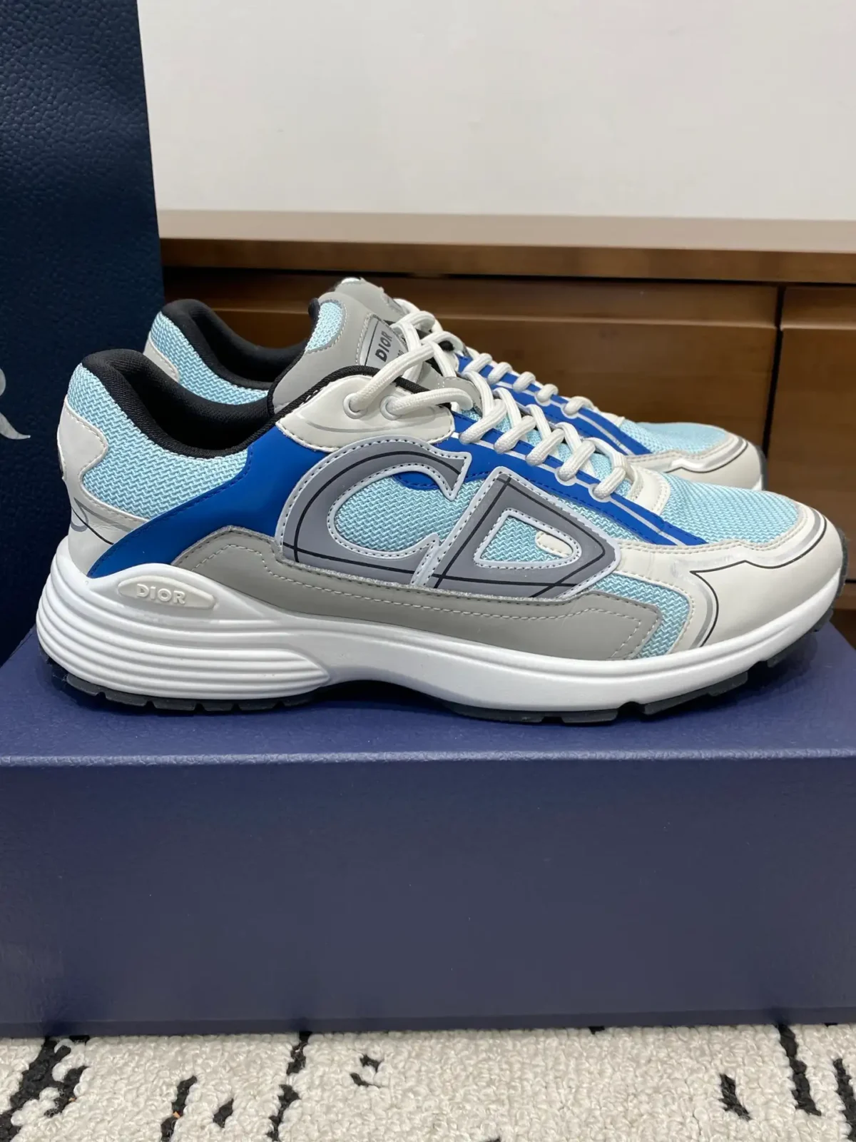 Dior B30 - Image 1