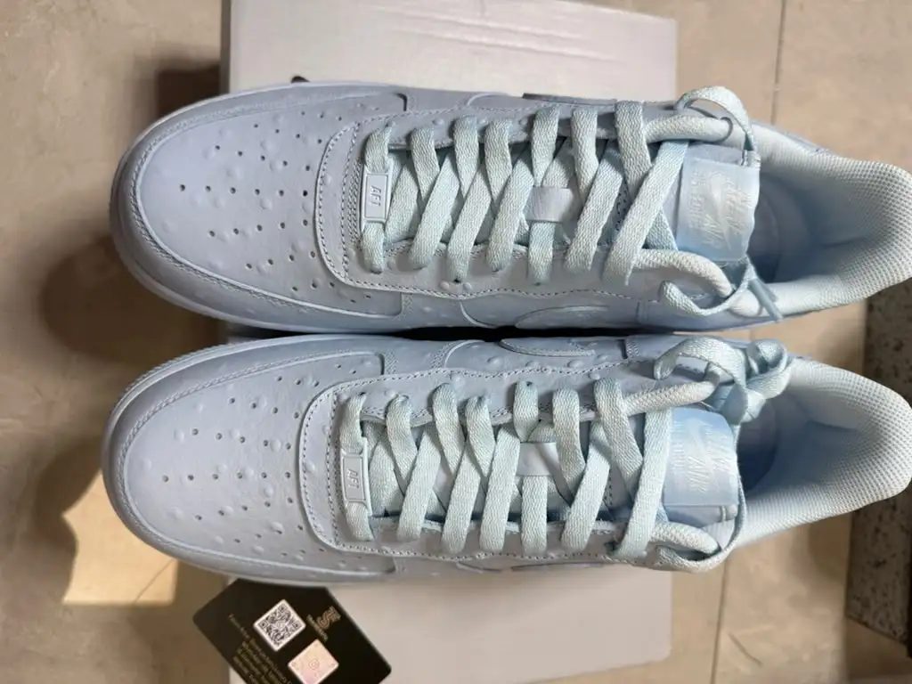 Travis Scott x Nike Air Force 1 Low - Image 6
