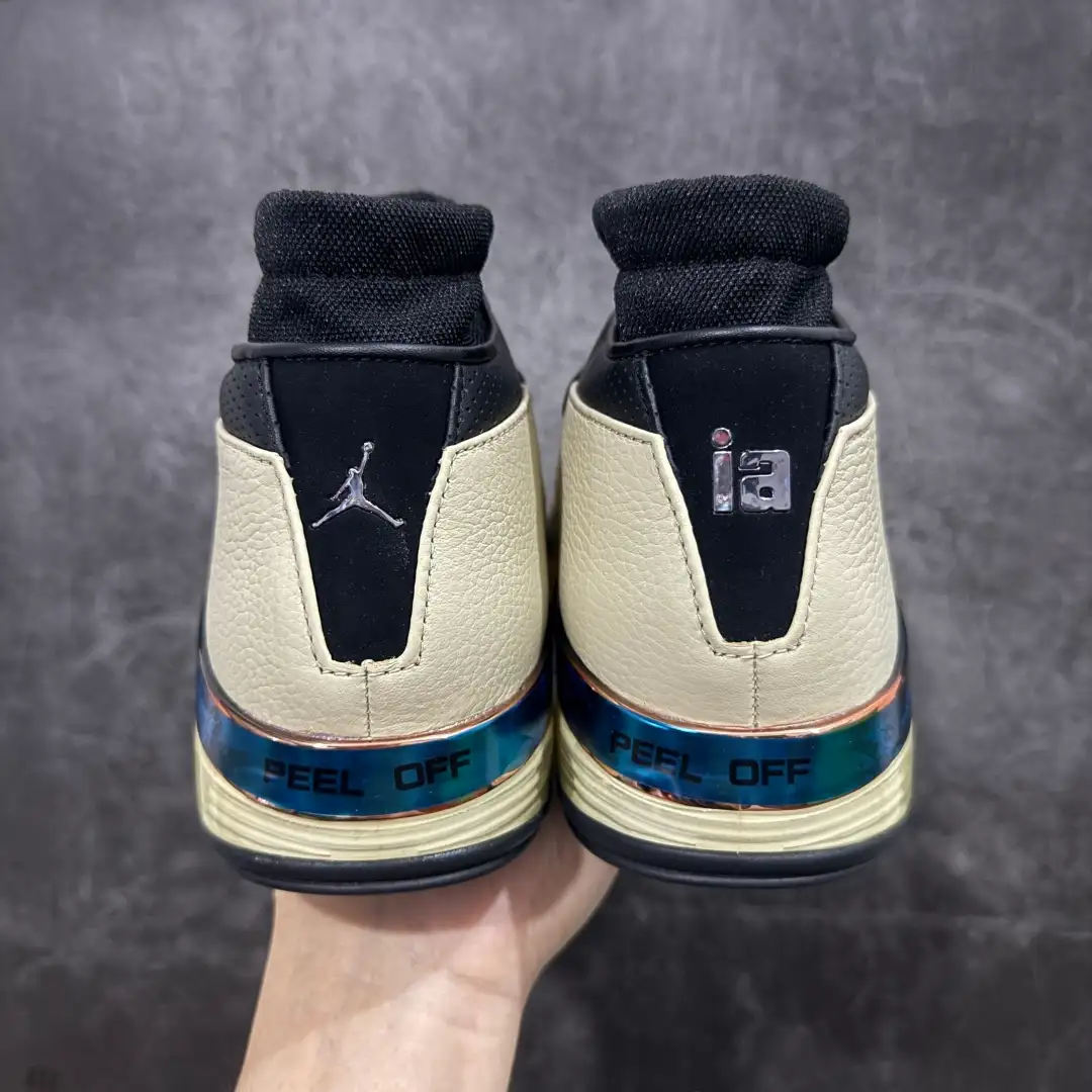 Infinite Archives x Air Jordan 17 Low Sneakers - Image 2