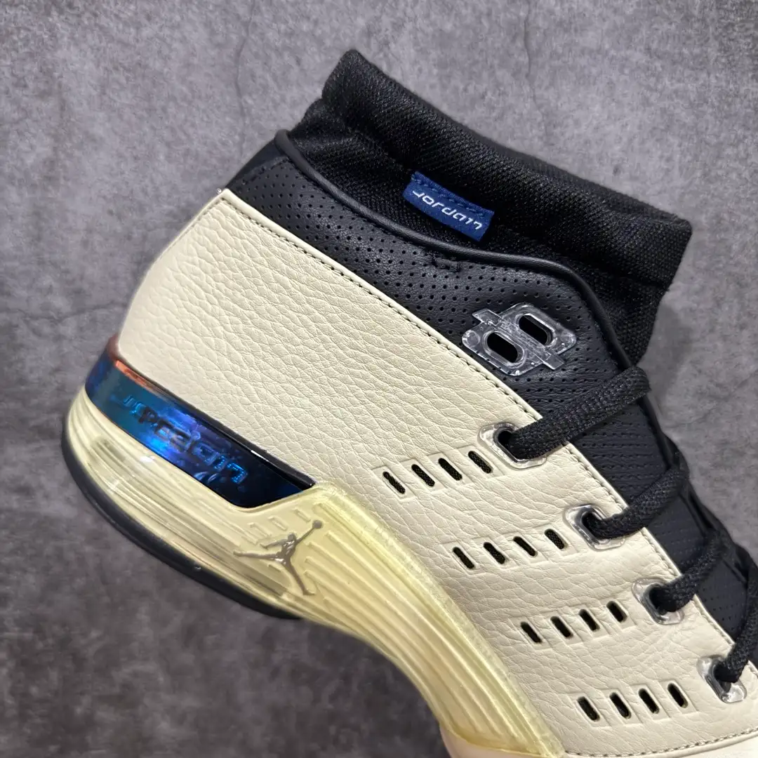 Infinite Archives x Air Jordan 17 Low Sneakers - Image 5