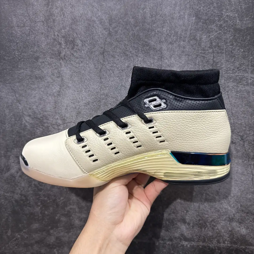 Infinite Archives x Air Jordan 17 Low Sneakers - Image 6