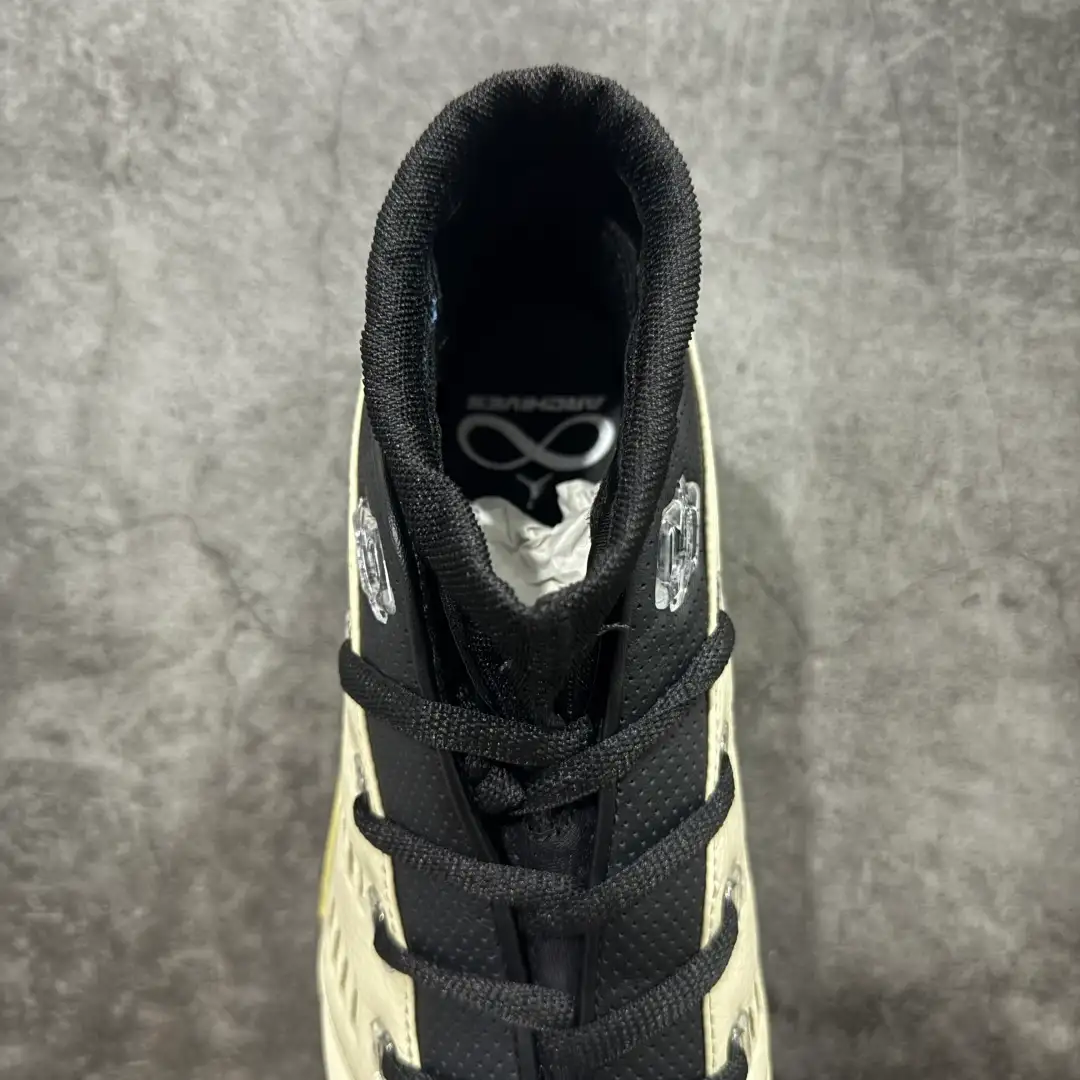 Infinite Archives x Air Jordan 17 Low Sneakers - Image 7