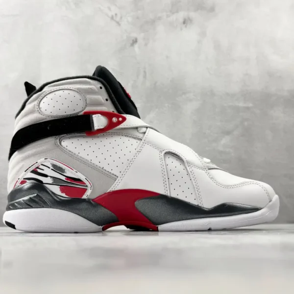 Air Jordan 8 “Bugs Bunny” Sneakers